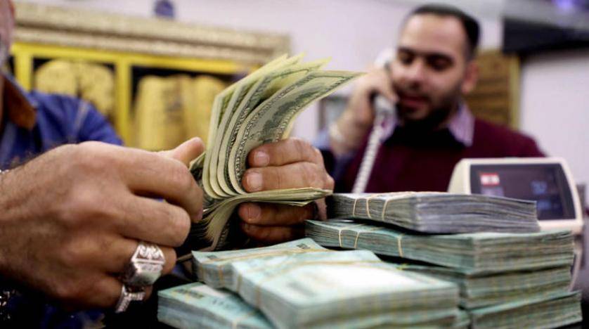 بعد تعرضه للقرصنة.. عملاء يسحبون ودائعهم من 