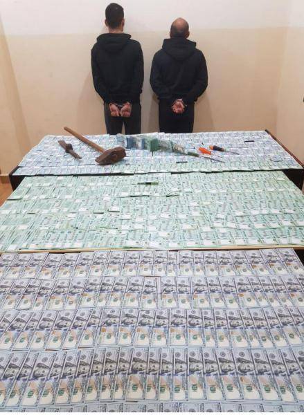 توقيف متورطَين بسرقة آلاف الدولارات من منزل في جويا