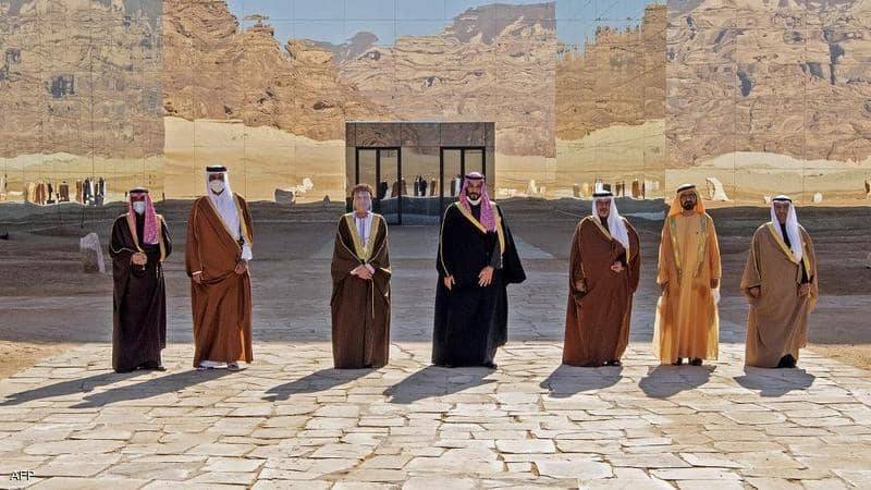 إعلان 
