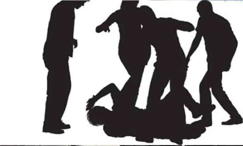 ضربوه وسلبوه.. وتوفي أثناء نقله إلى المستشفى