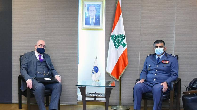 عثمان يستقبل القائم بالأعمال البريطاني