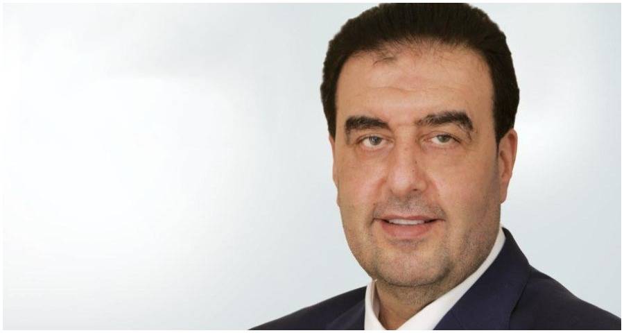 البعريني للصوص الأسود: لوين مفكّر تاخذنا بتغريداتك الفتنوية والمذهبية؟