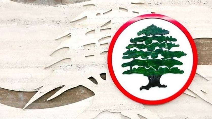 نائبا 