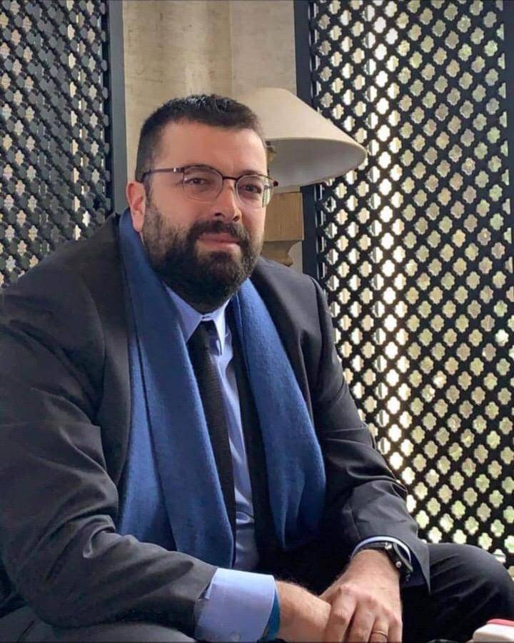 أحمد الحريري: نرفع رؤوسنا بنجاح البروفسور جمال الأيوبي