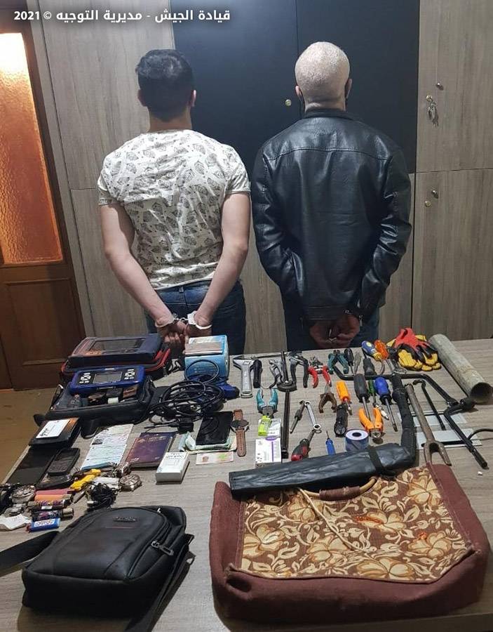 توقيف مطلوبين.. وهذا ما تم ضبطه