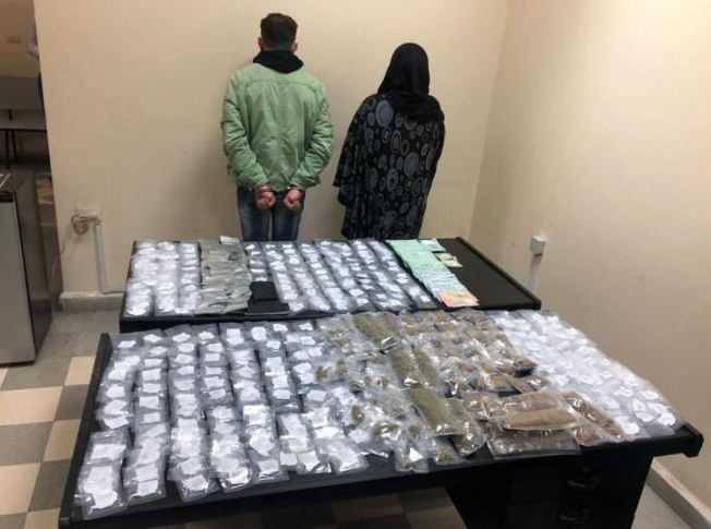 توقيف موزّع مخدارت وزوجته وضبط كمية كبيرة مخزّنة