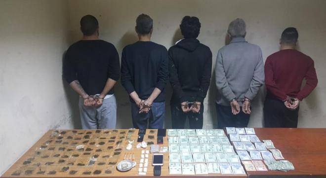 مداهمات تُوقع بـ