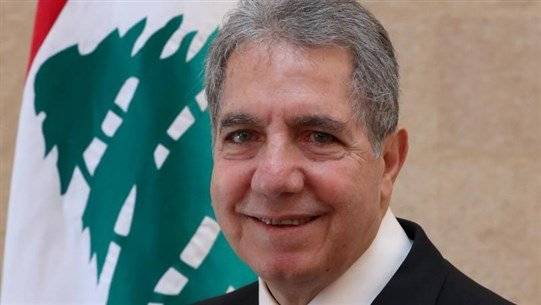وزني: إجراءات سلامة تساهم في تخفيض واستقرار سعر الصرف