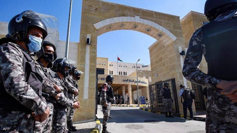 الأردن.. بدء جلسات محاكمة المتهمين في قضية السلط