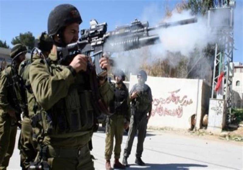 استشهاد فلسطيني وإصابة زوجته برصاص الاحتلال في الضفة ‏