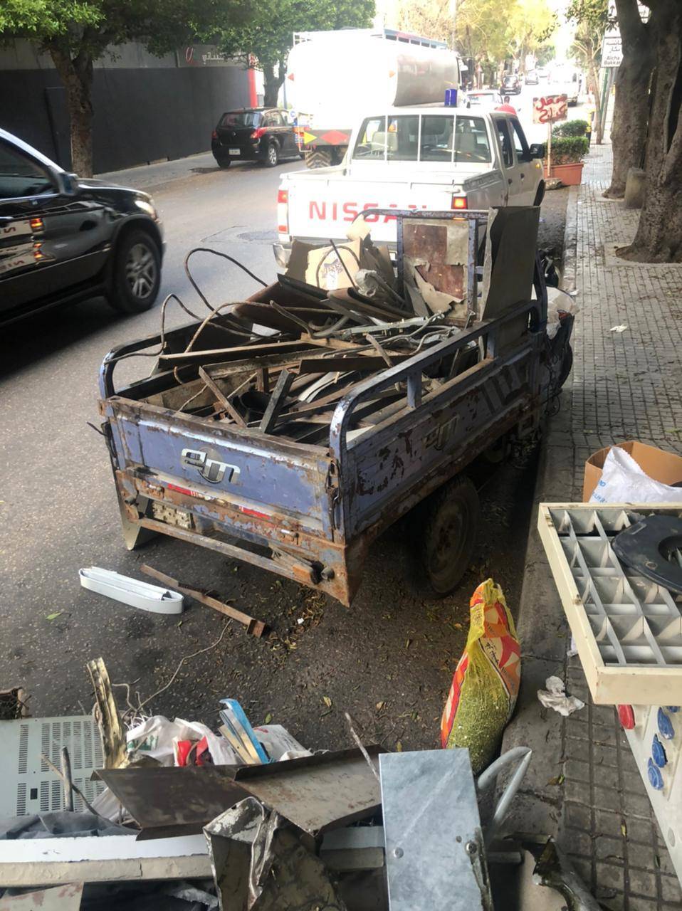 سرقة بواسطة 