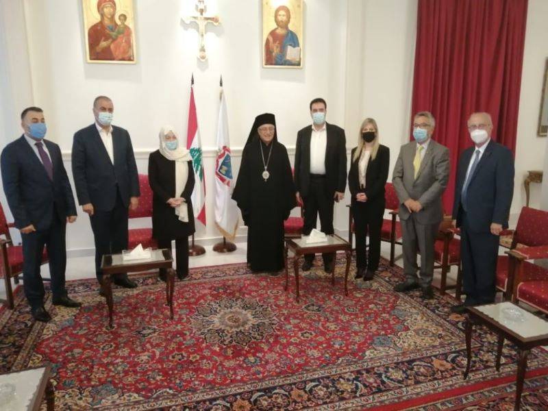 وفد من 