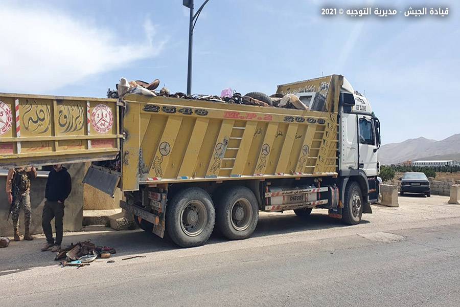 بالصور.. الجيش يوقف عصابة سرقة وتهريب في بعلبك