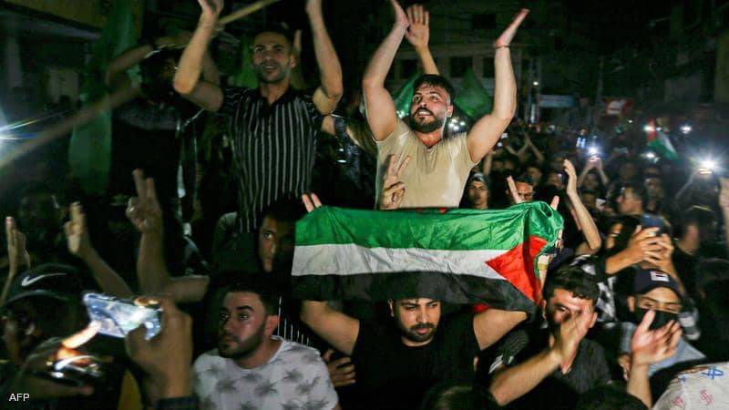 أهالي غزة يحتفلون بوقف إطلاق النار