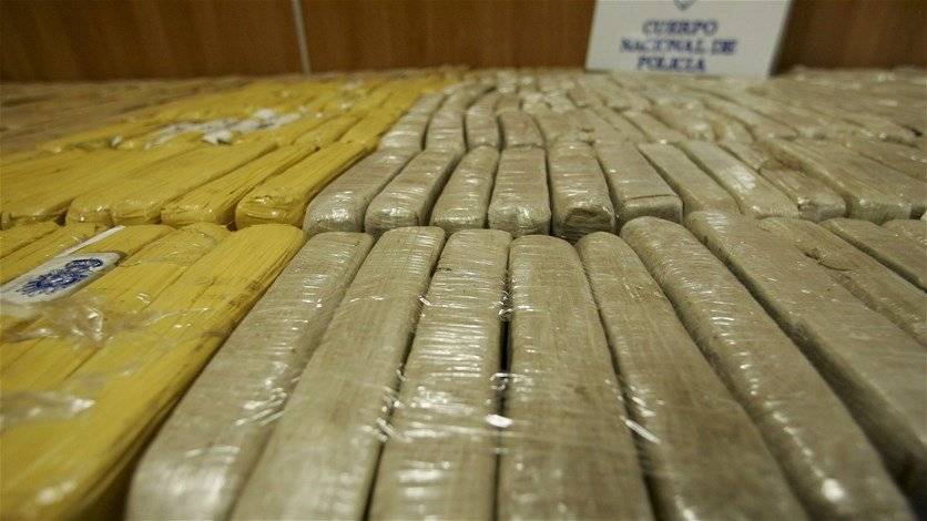 مصدرها إيران..رومانيا تضبط طنّاً ونصف الطنّ من الهيروين