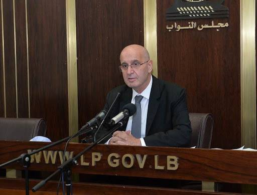 عراجي يربط بين عمليات التهريب و زيادة استهلاك الدواء العام 2020 بنحو 800 مليون دولار!
