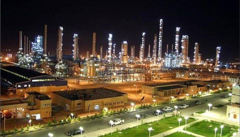 في ايران..انفجار و حرائق في مصنع بتروكيماويات