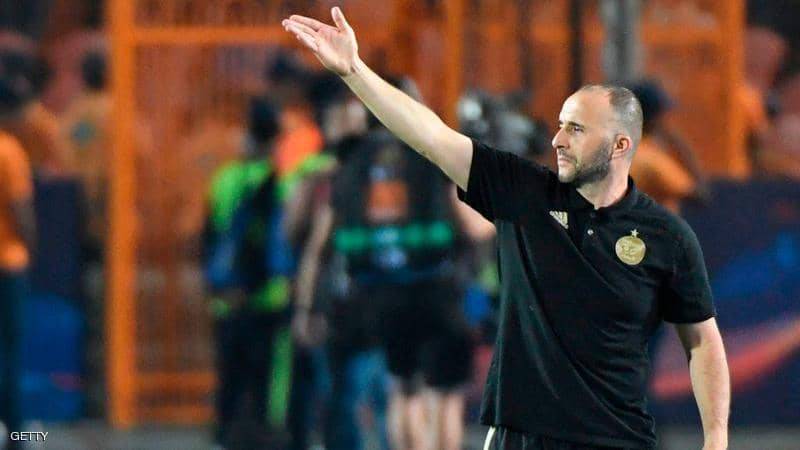 مدرب منتخب الجزائر يكشف عن محاولات استغلاله بانتخابات 