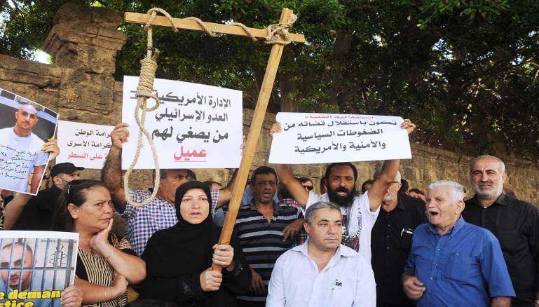 اهالي السجناء من امام