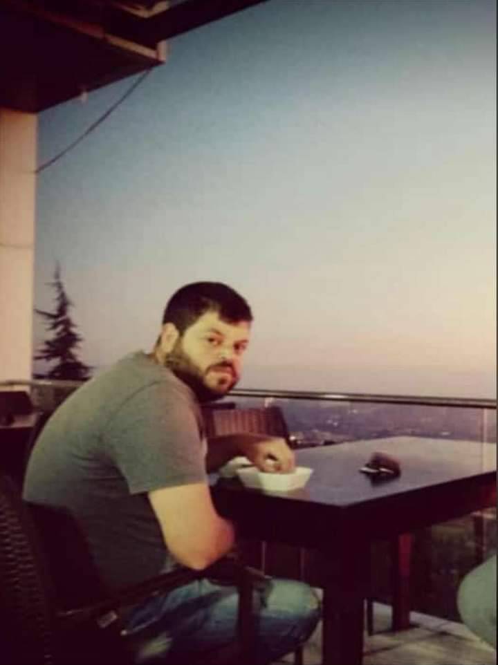 ذبحة قلبية تودي بحياة شاب