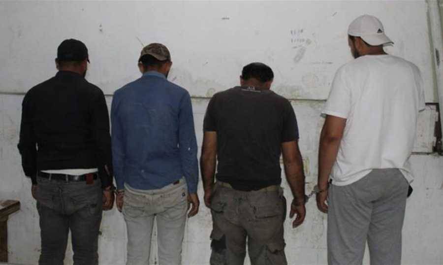 بالصور.. ضبط شاحنة فيها أموال وبنزين مهرّب في المصنع ‏