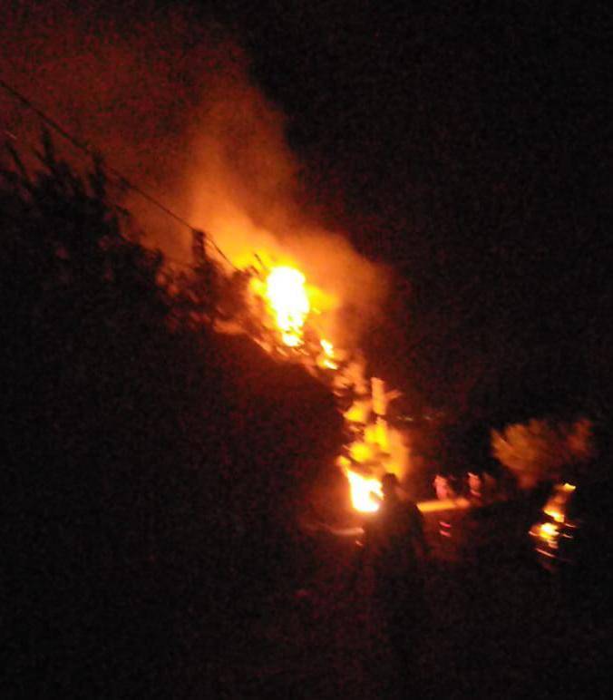 حريقان في خيم للنازحين