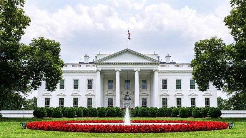 إصابة موظفين في البيت الابيض بـ