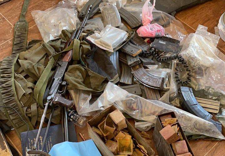 بالصور: دهم معامل لتصنيع المخدرات في حورتعلا ومقتل مطلوب