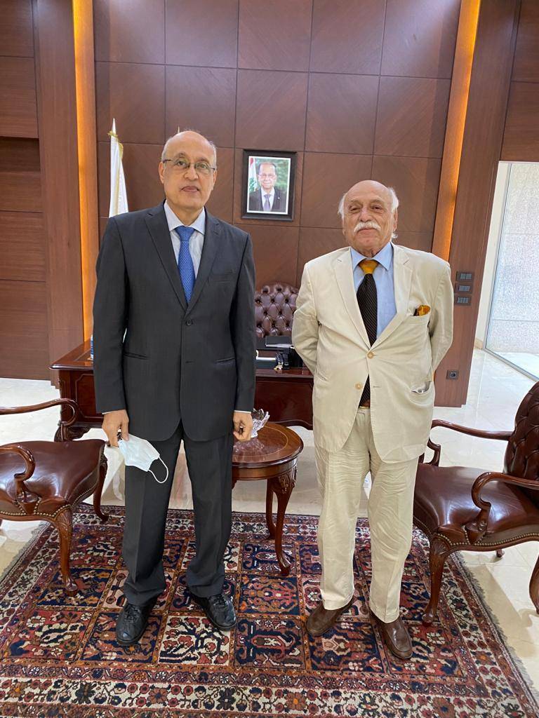 الشاعر  طلال حيدر يزور نقيب الأطباء