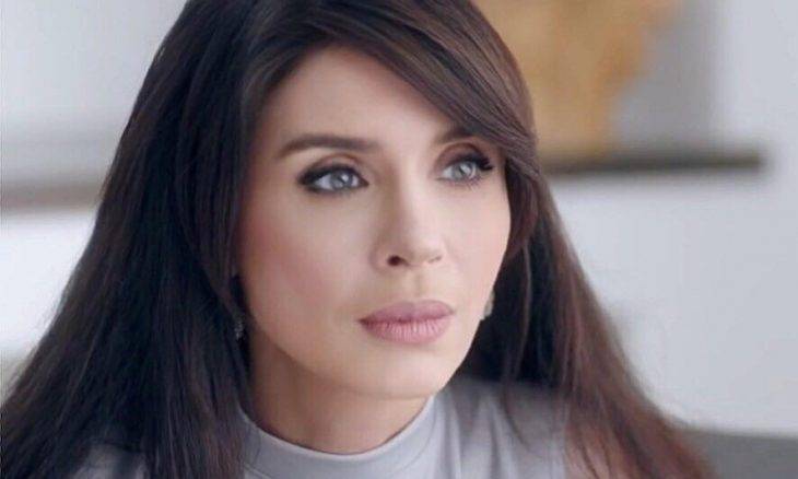 الراقصة دينا تفاجئ متابعيها ..هل ارتدت الحجاب؟