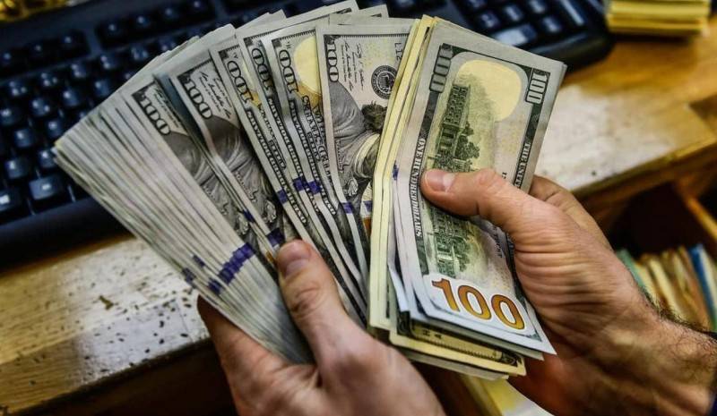 قصّة صادمة.. حاولوا بيع طفلهم بـ40 ألف دولار!‏