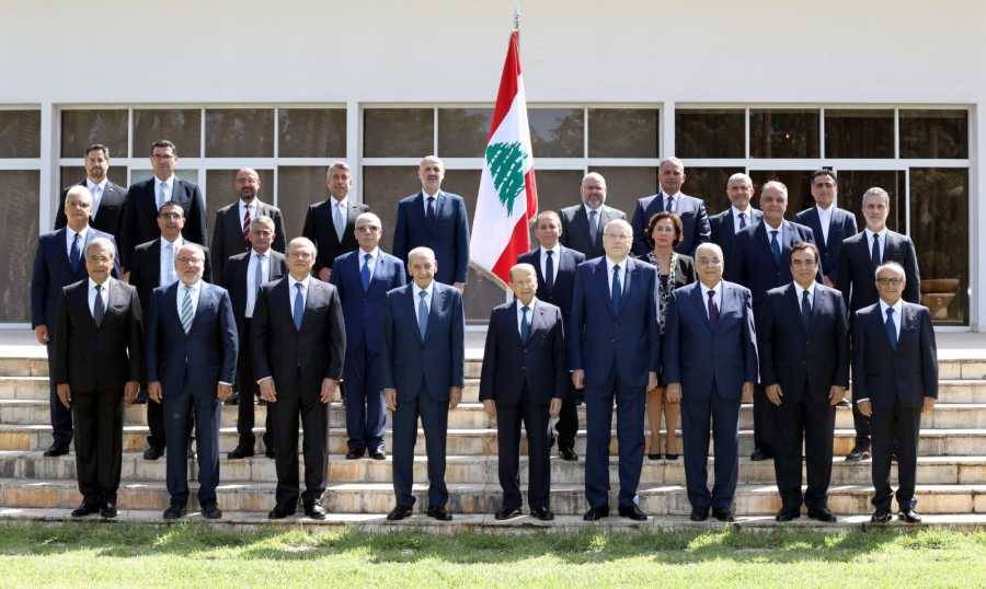 الصورة التذكارية لمجلس الوزراء الجديد ‏