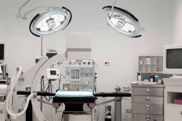إجتماعٌ بين 