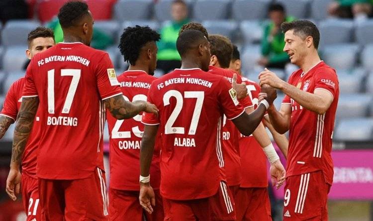 بايرن ميونيخ يتصدر الدوري الألماني