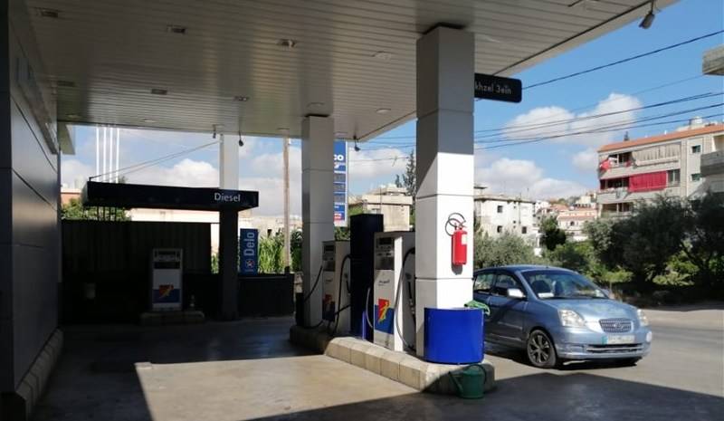 إنفراجات أمام المحطات... هل تعود أزمة البنزين؟