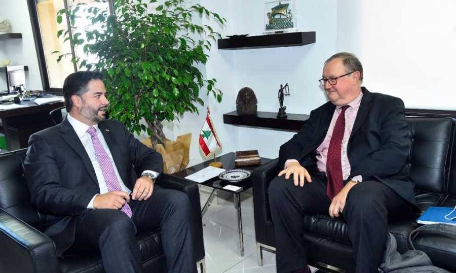 وزير الاقتصاد يعرض مع دوكان مقاربته للوضع الاقتصادي وكيفية معالجته