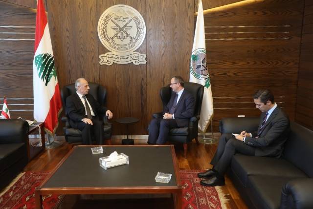 دعم لبنان عسكرياً وانسانياً بين وزير الدفاع وسفير تركيا