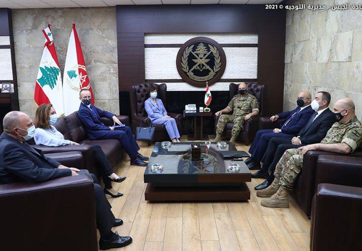 هذا ما بحثه قائد الجيش مع  المنسقة الخاصة للأمين العام للأمم المتحدة