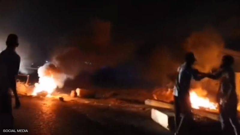 الخرطوم.. انتشار عسكري وحملة اعتقالات
