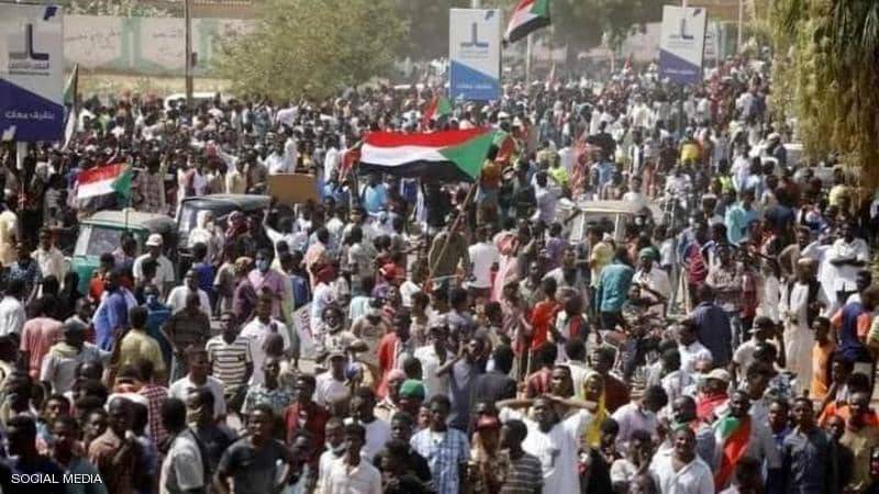 احتجاجاً على استيلاء القوات المسلحة على السلطة ..مسيرات سودانية وعالمية