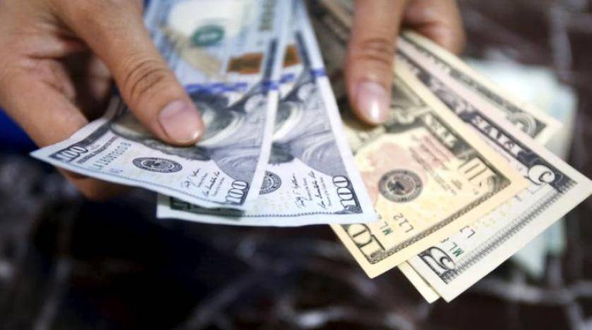 كيف افتتح دولار السوق السوداء؟