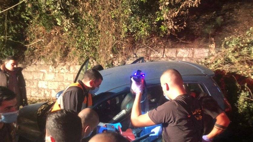 4 جرحى في حادث سير على طريق جعيتا