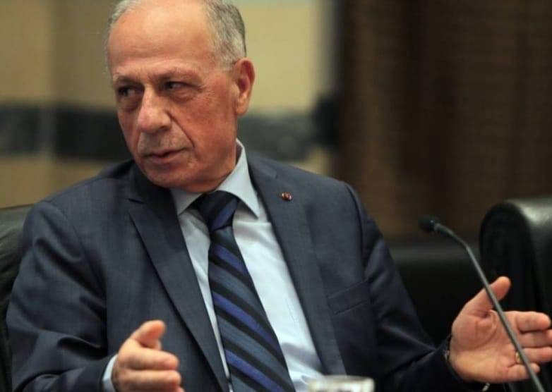 وزير الدفاع: الجيش الضامن للاستقرار والأمن في البلد