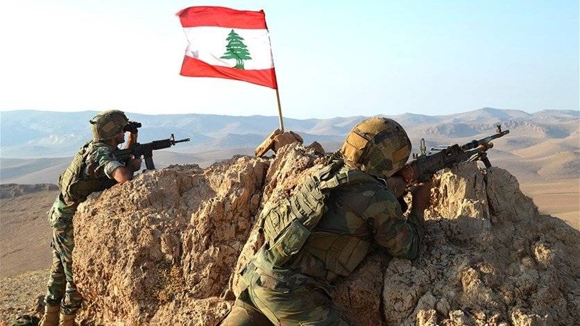 الجيش: تمارين تدريبية وتفجير ذخائر