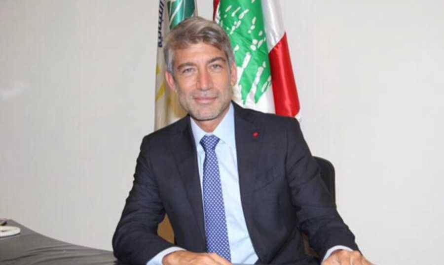 فيّاض يقرّر استكمال دورة التراخيص الثانية