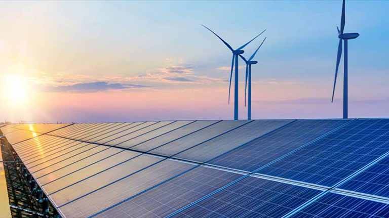 الطاقة المتجدّدة تُهيمن على إنتاج الكهرباء في العالم