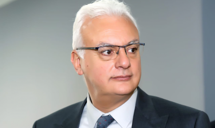 وزير الاتصالات: نعمل على معالجة أسباب إضراب موظفي 