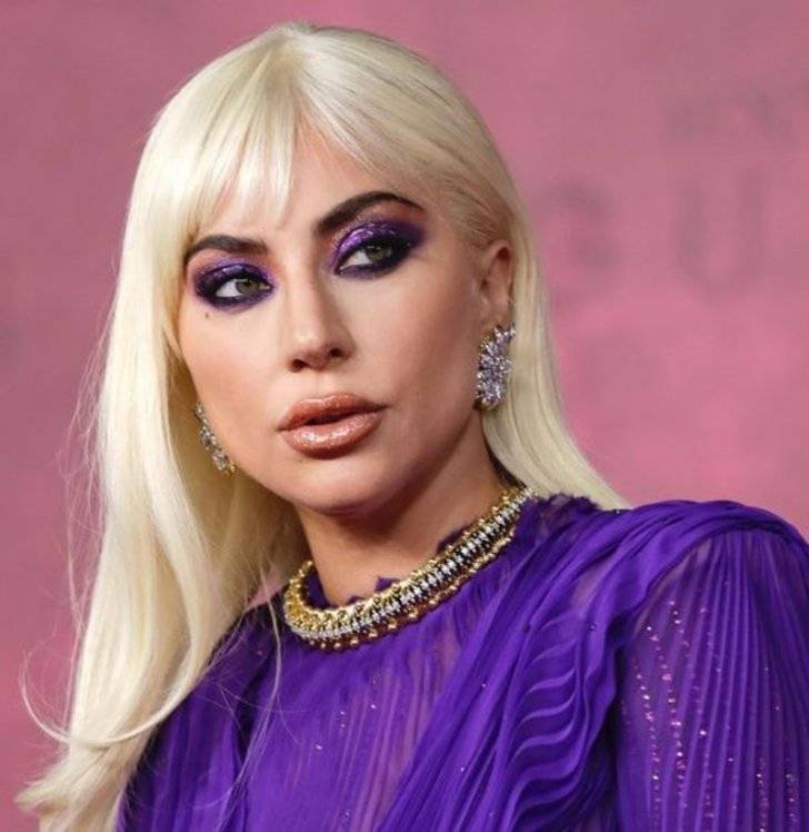 هذا ما دفع بليدي غاغا الى اللجوء الى ممرضة نفسية
