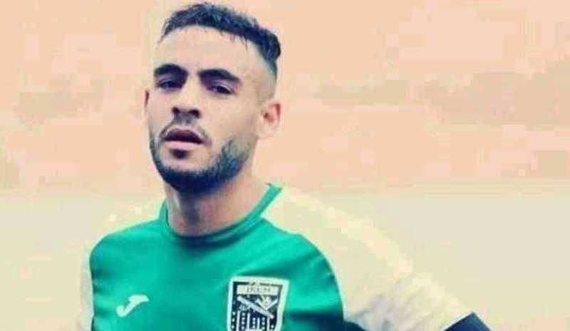الجزائر.. وفاة لاعب على أرض الملعب بسكتة قلبية