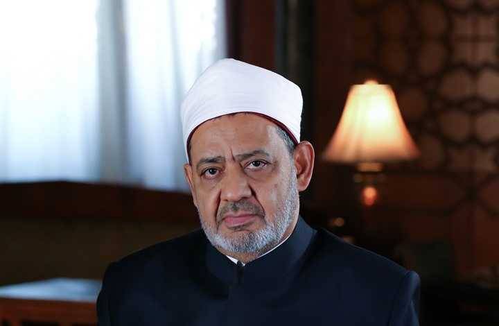 شيخ الأزهر يهنئ بالأعياد :ندعو الله أن يشمل عالمنا بالسلام والمحبة والأخوة